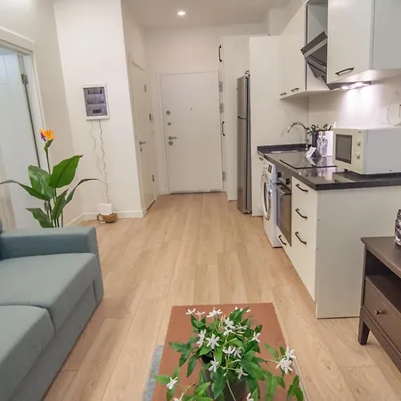 Stylish & Modern 1 Bdr Taksim Living